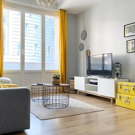 #d6 Hello Sunshine T3 Sleeps 6 Caserne De Bonne Grenoble