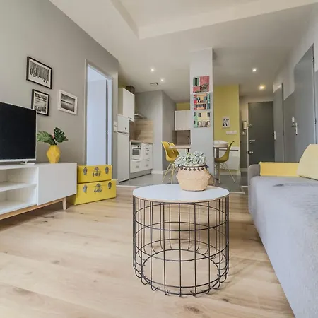#d6 Hello Sunshine T3 Sleeps 6 Caserne De Bonne Διαμέρισμα