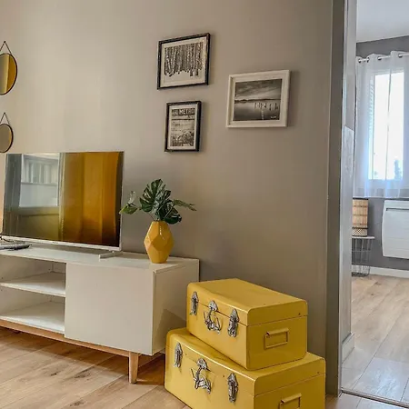 Διαμέρισμα #d6 Hello Sunshine T3 Sleeps 6 Caserne De Bonne