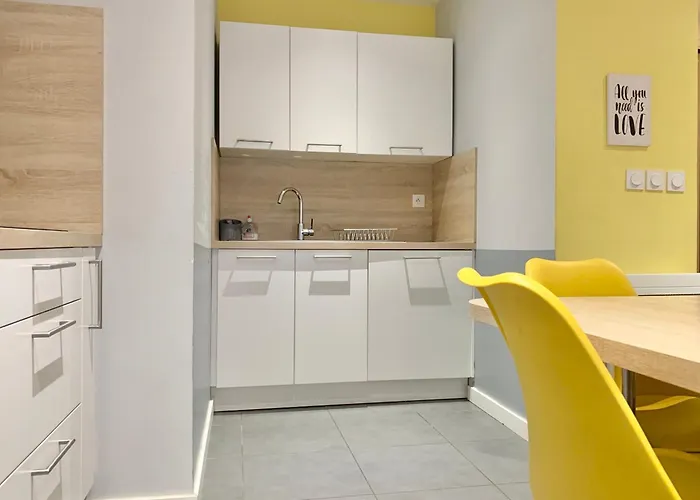 #d6 Hello Sunshine T3 Sleeps 6 Caserne De Bonne Apartament